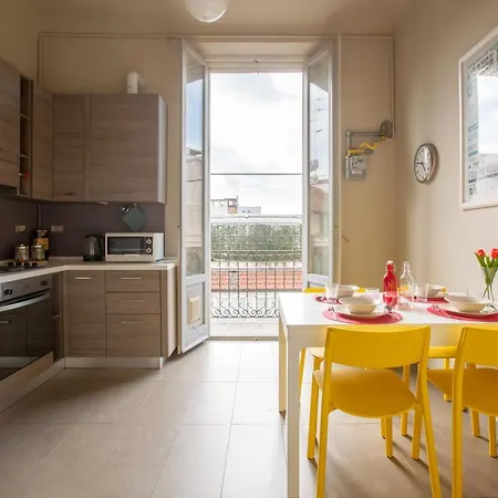 Apt With Balcony - 50 M Far From Pagano M1 *