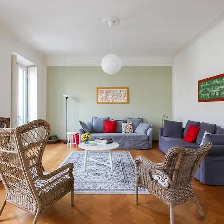 Apt With Balcony - 50 M Far From Pagano M1 شقة *